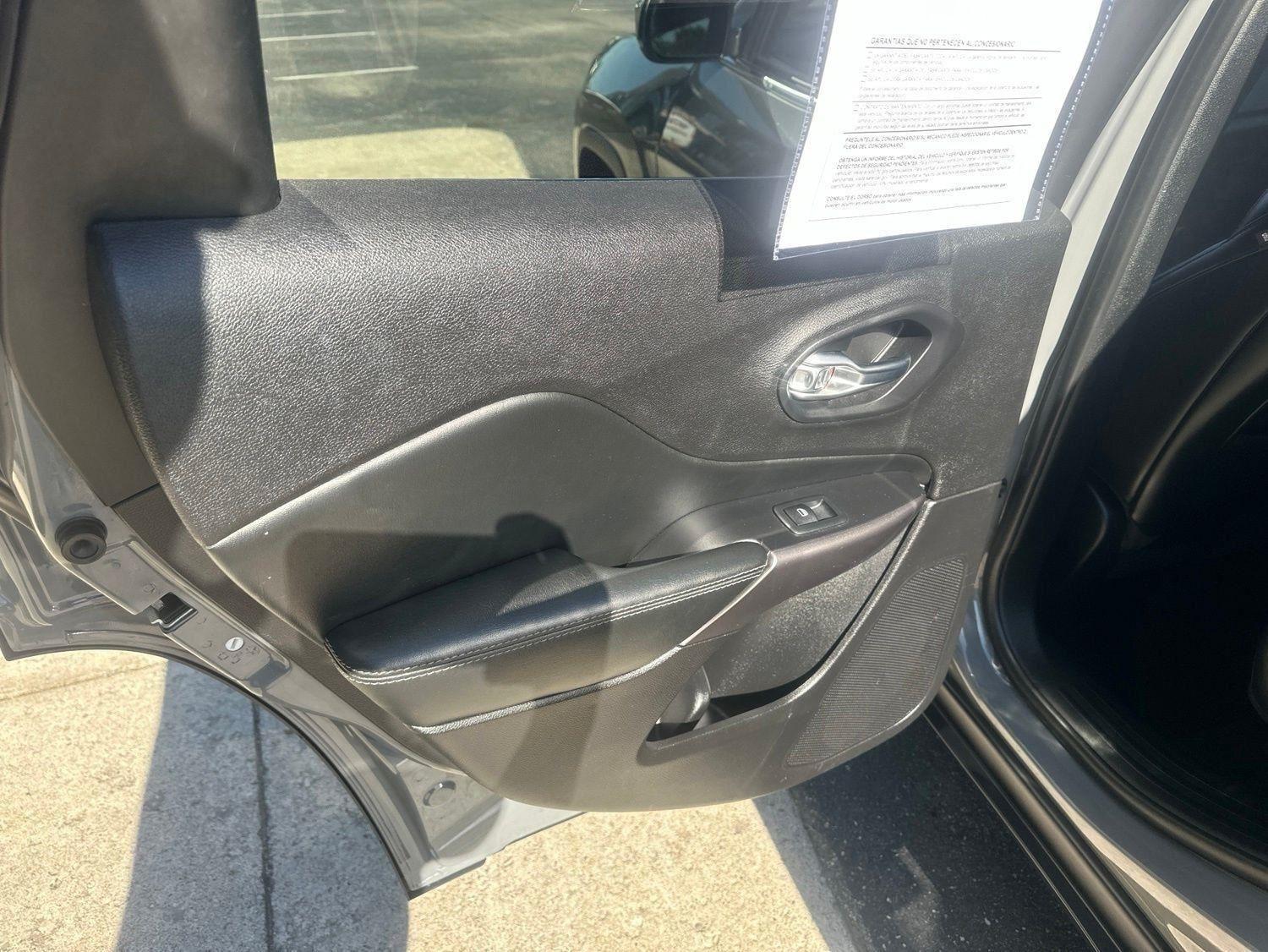 Jeep Cherokee Latitude Plus 4WD 2020