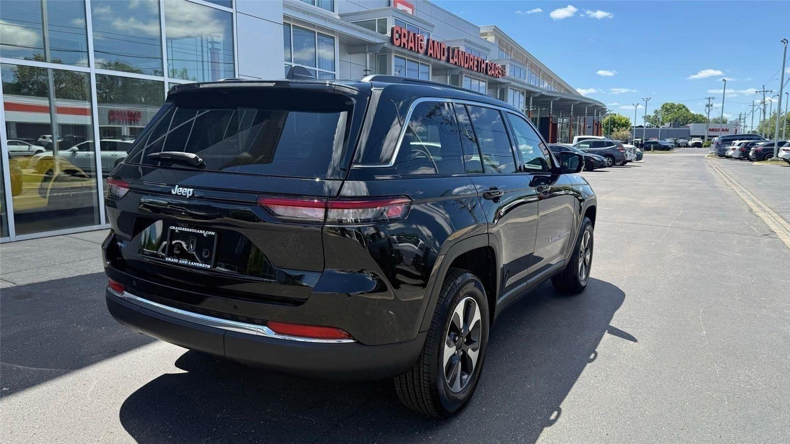 Jeep Grand Cherokee 4xe Base 2025