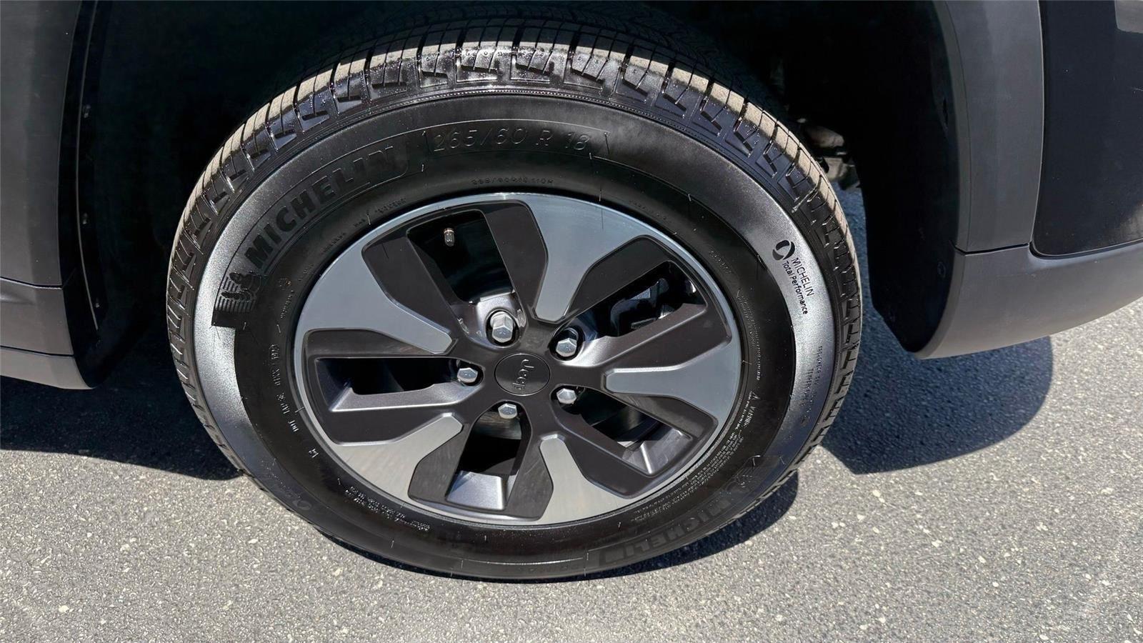 Jeep Grand Cherokee 4xe Base 2025