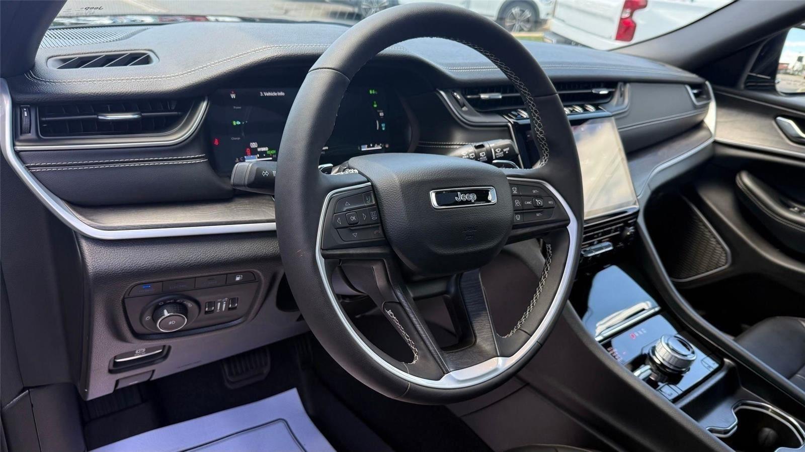 Jeep Grand Cherokee 4xe Base 2025