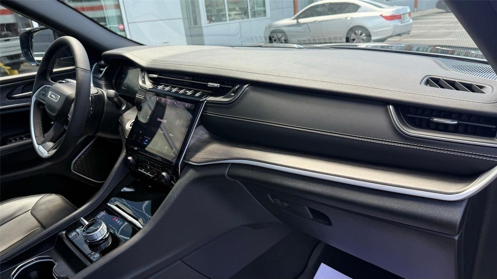 Jeep Grand Cherokee 4xe Base 2025