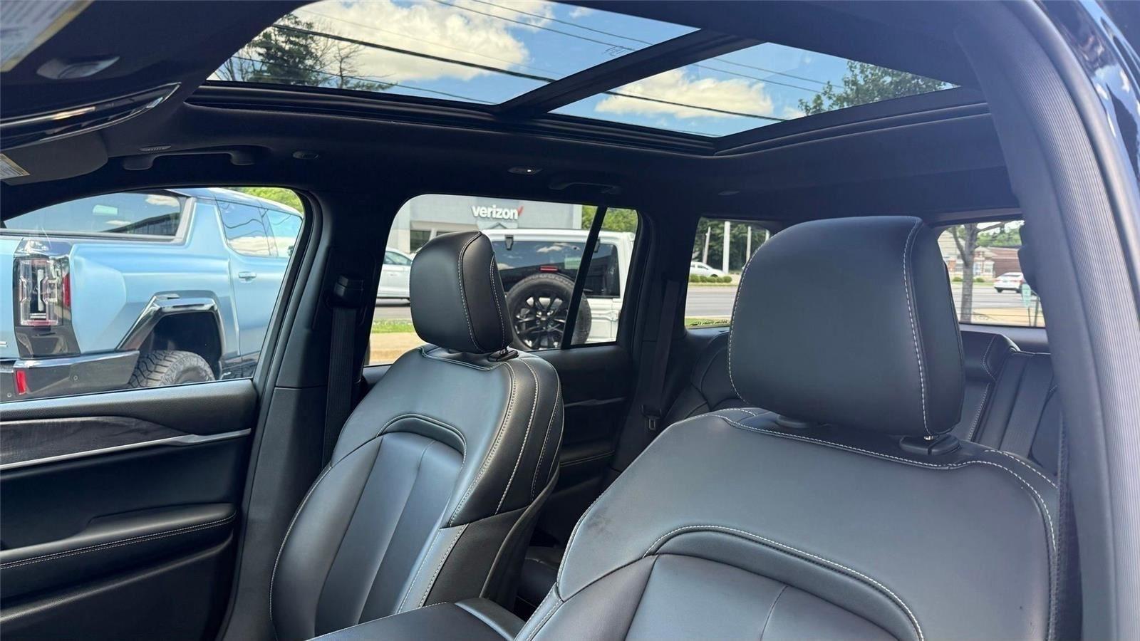 Jeep Grand Cherokee 4xe Base 2025