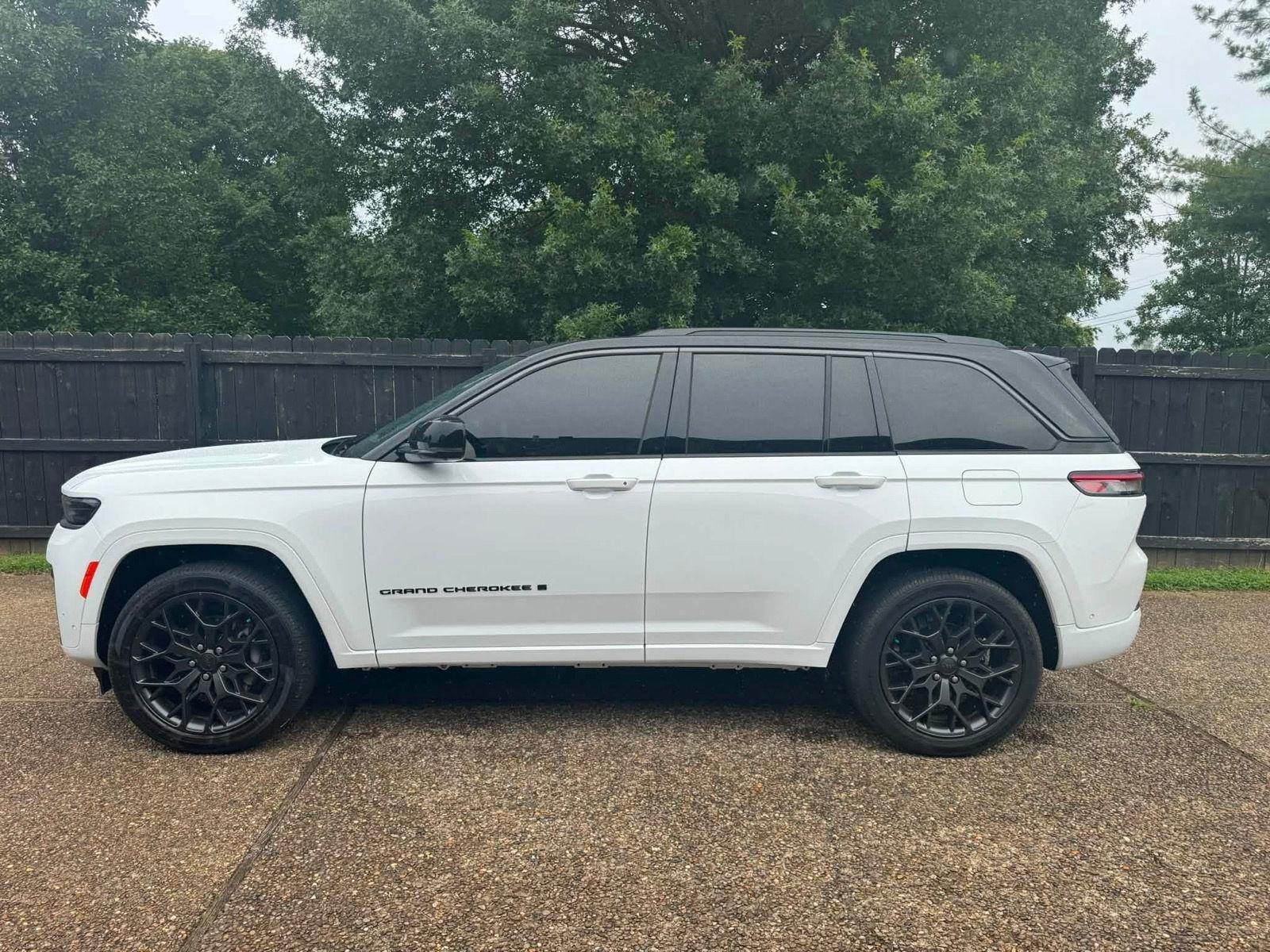Jeep Grand Cherokee Summit 4WD 2026