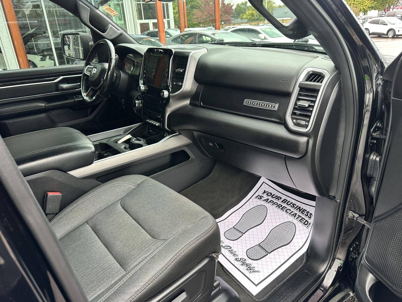 RAM 1500 Big Horn Crew Cab SWB 4WD 2019