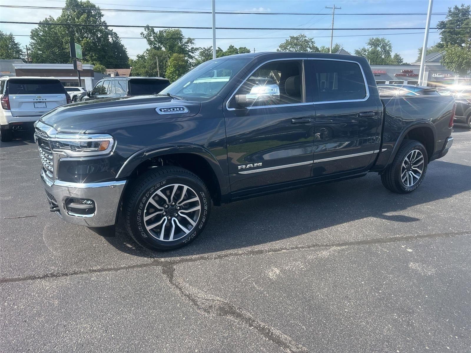 RAM 1500 Limited Crew Cab SWB 4WD 2026