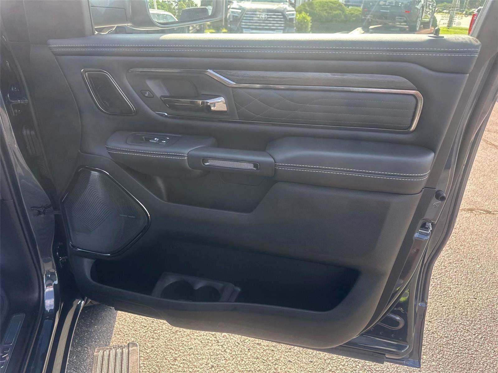 RAM 1500 Limited Crew Cab SWB 4WD 2026