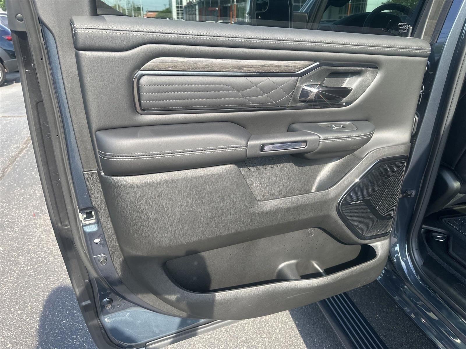 RAM 1500 Limited Crew Cab SWB 4WD 2026