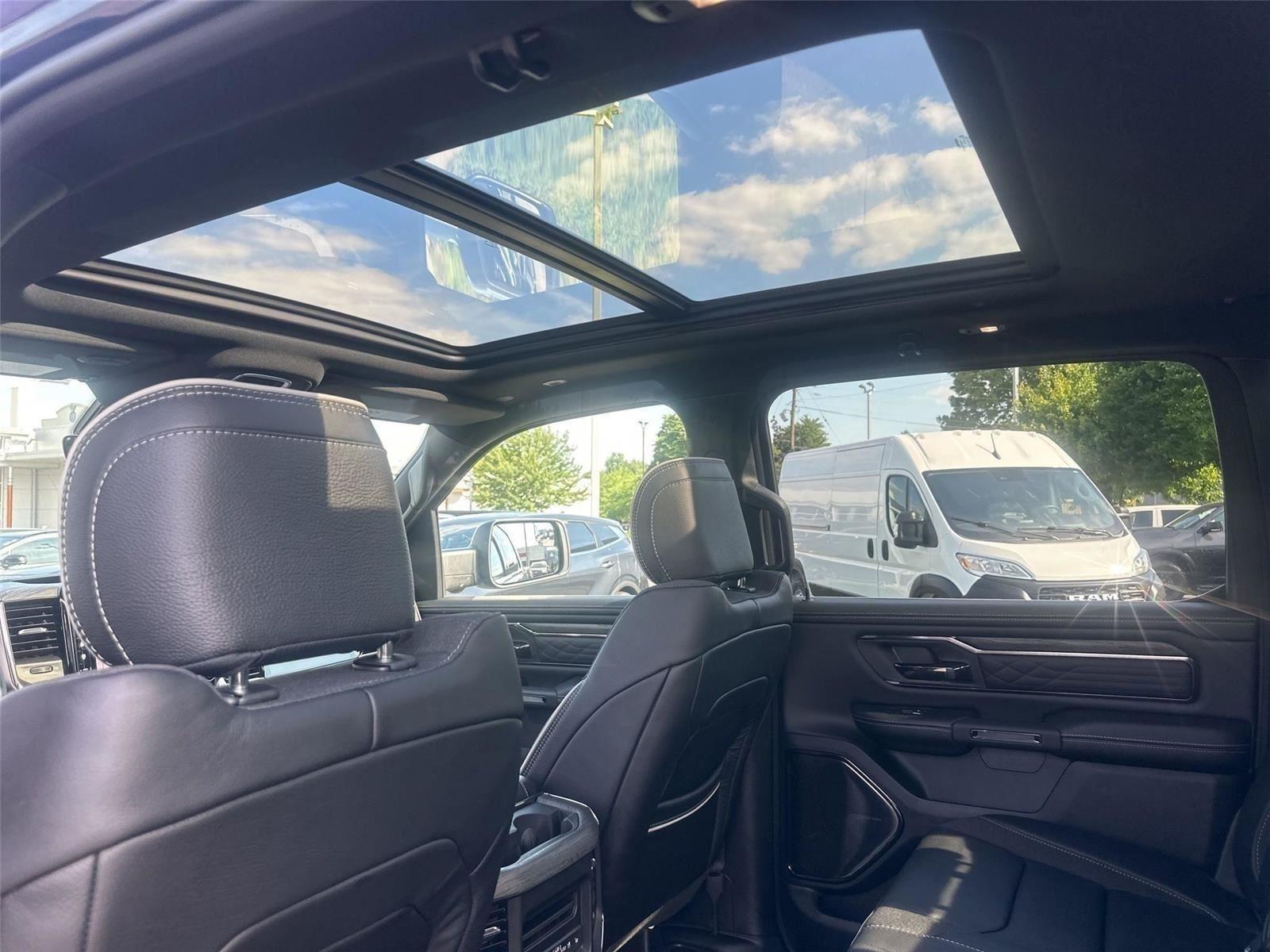 RAM 1500 Limited Crew Cab SWB 4WD 2026