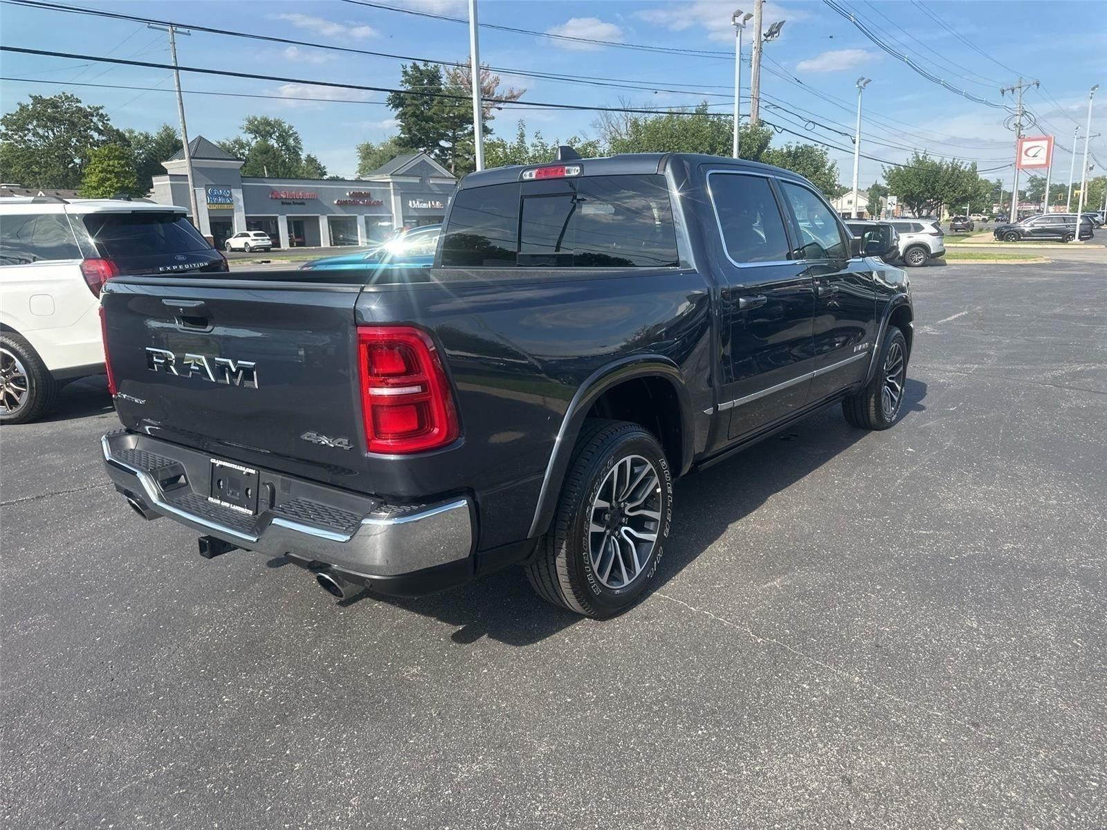 RAM 1500 Limited Crew Cab SWB 4WD 2026
