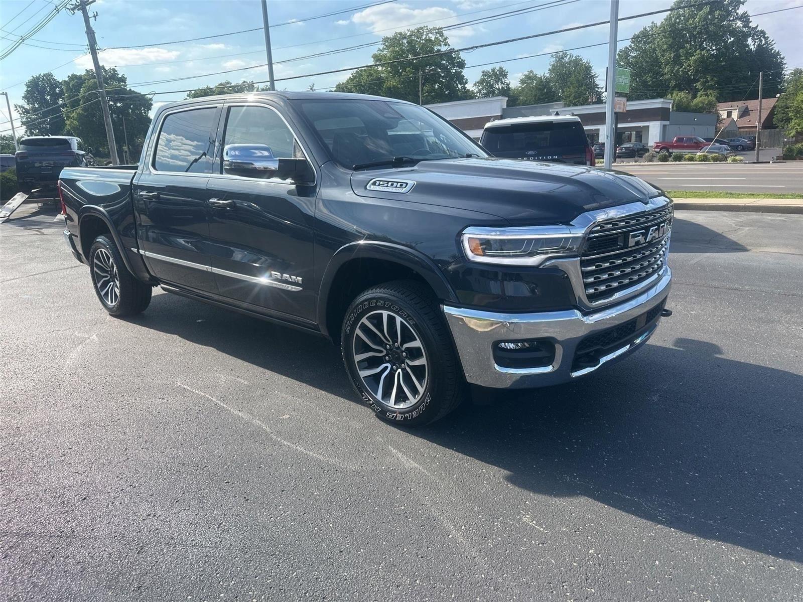 RAM 1500 Limited Crew Cab SWB 4WD 2026