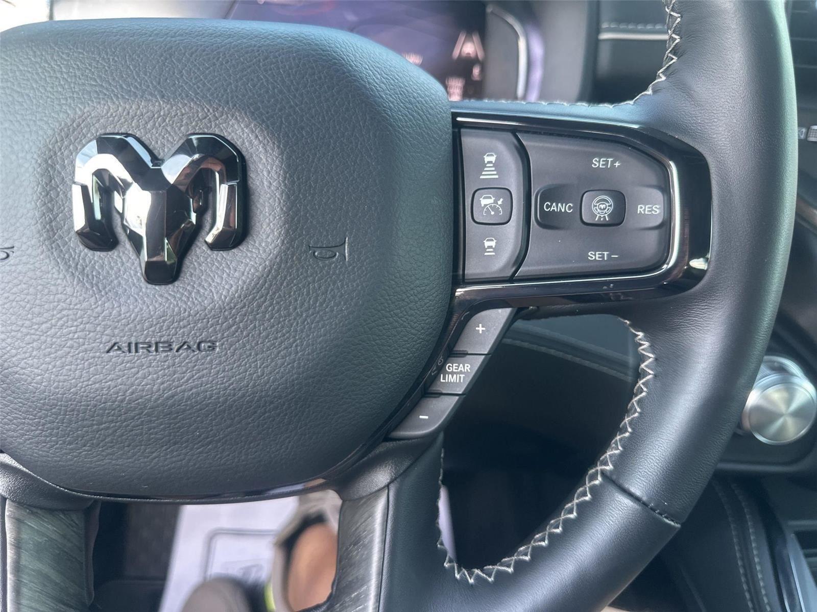 RAM 1500 Limited Crew Cab SWB 4WD 2026