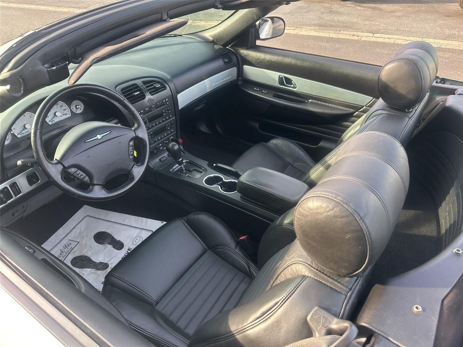 Ford Thunderbird Premium 2003