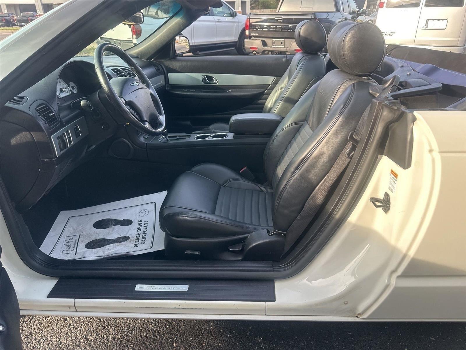 Ford Thunderbird Premium 2003