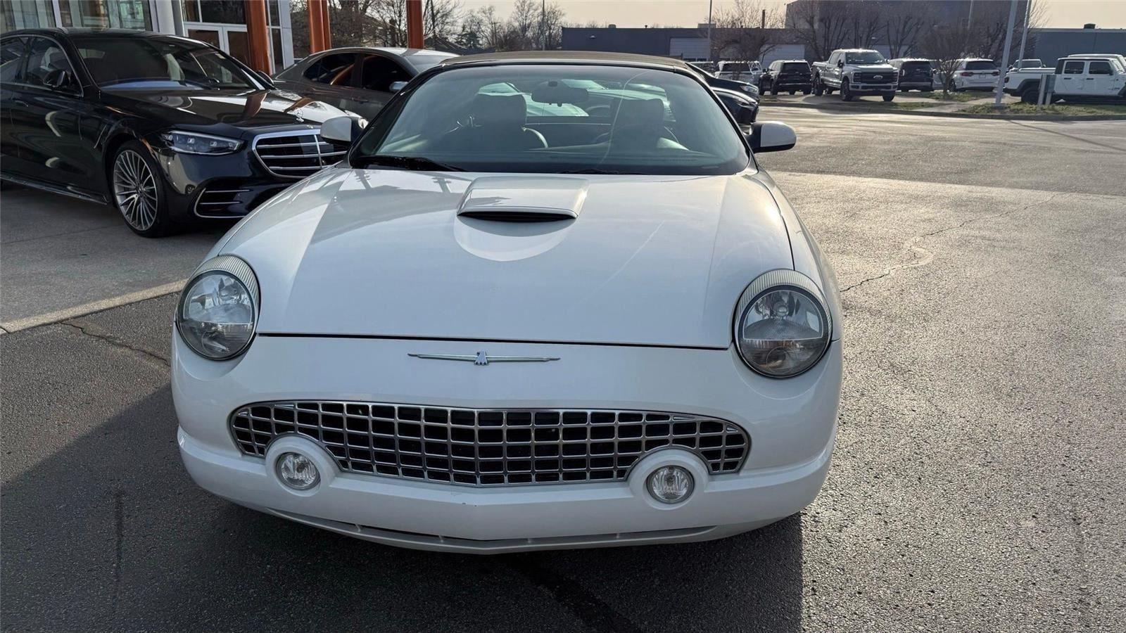 Ford Thunderbird Premium 2003