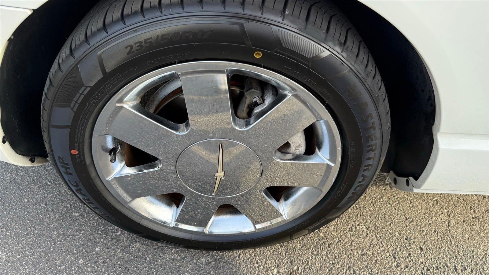 Ford Thunderbird Premium 2003