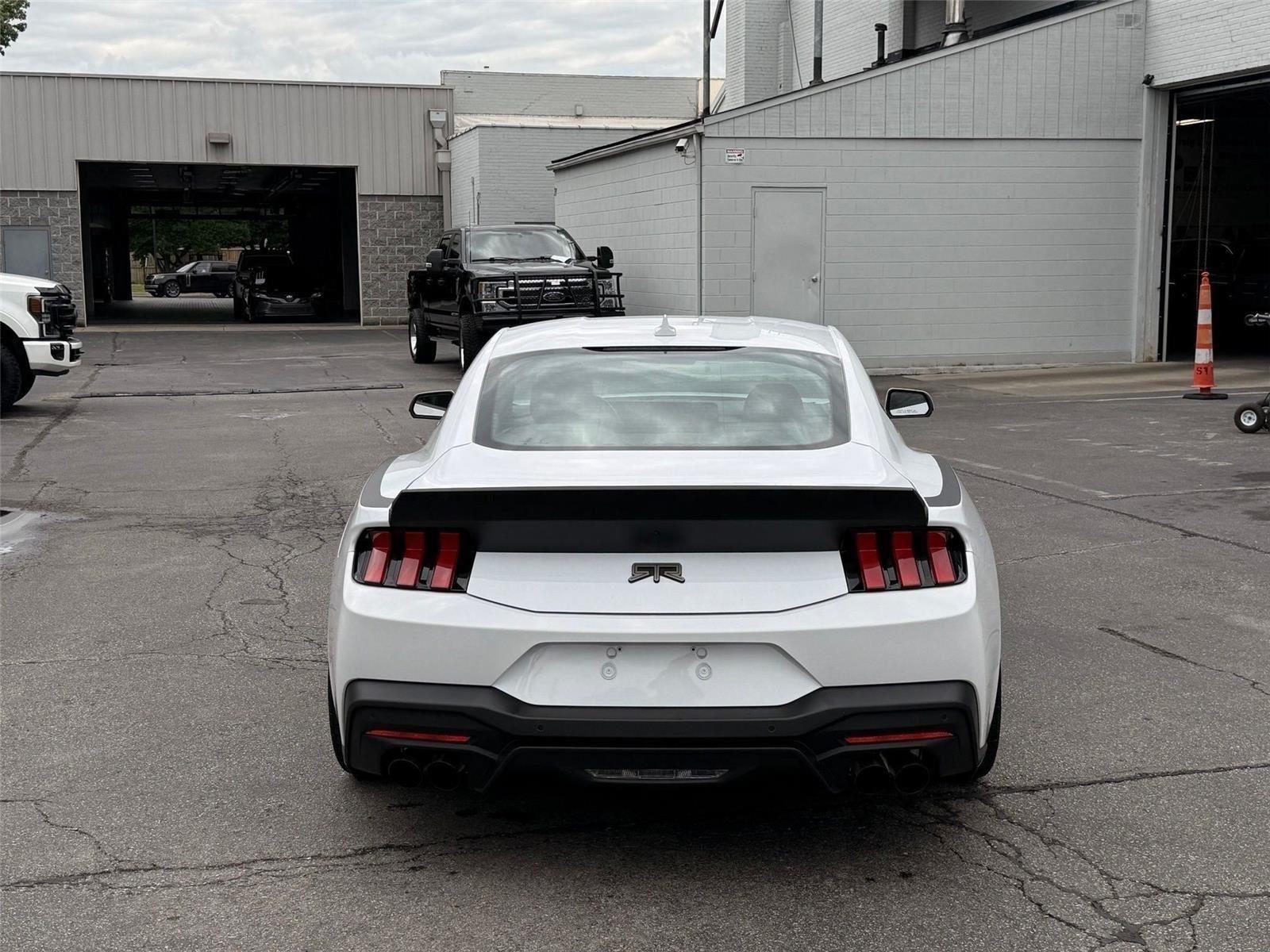 Ford Mustang GT Premium Coupe 2025