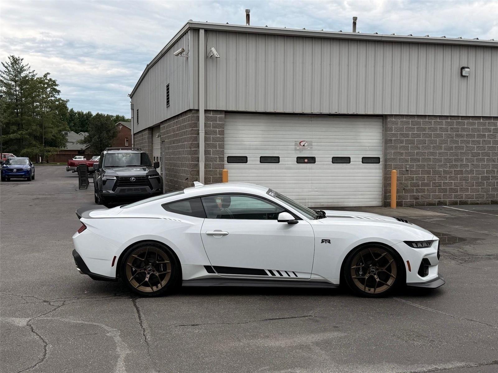 Ford Mustang GT Premium Coupe 2025