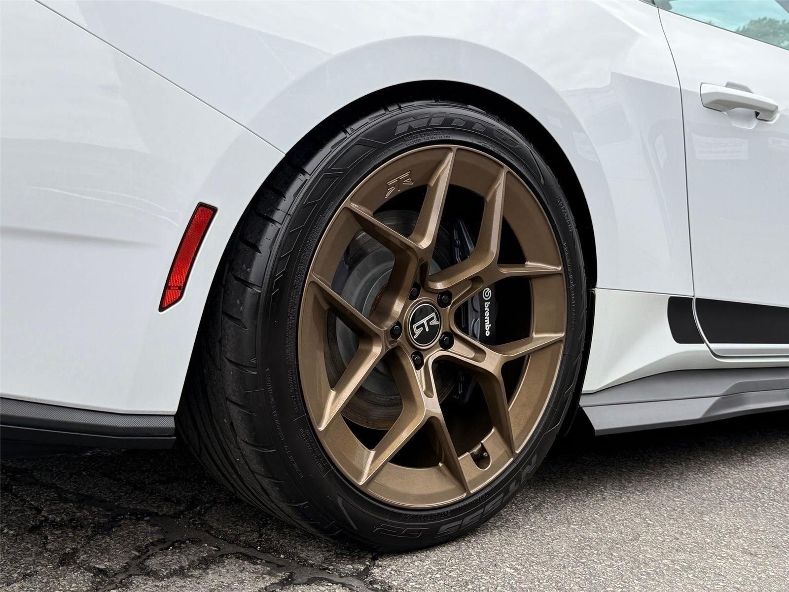 Ford Mustang GT Premium Coupe 2025