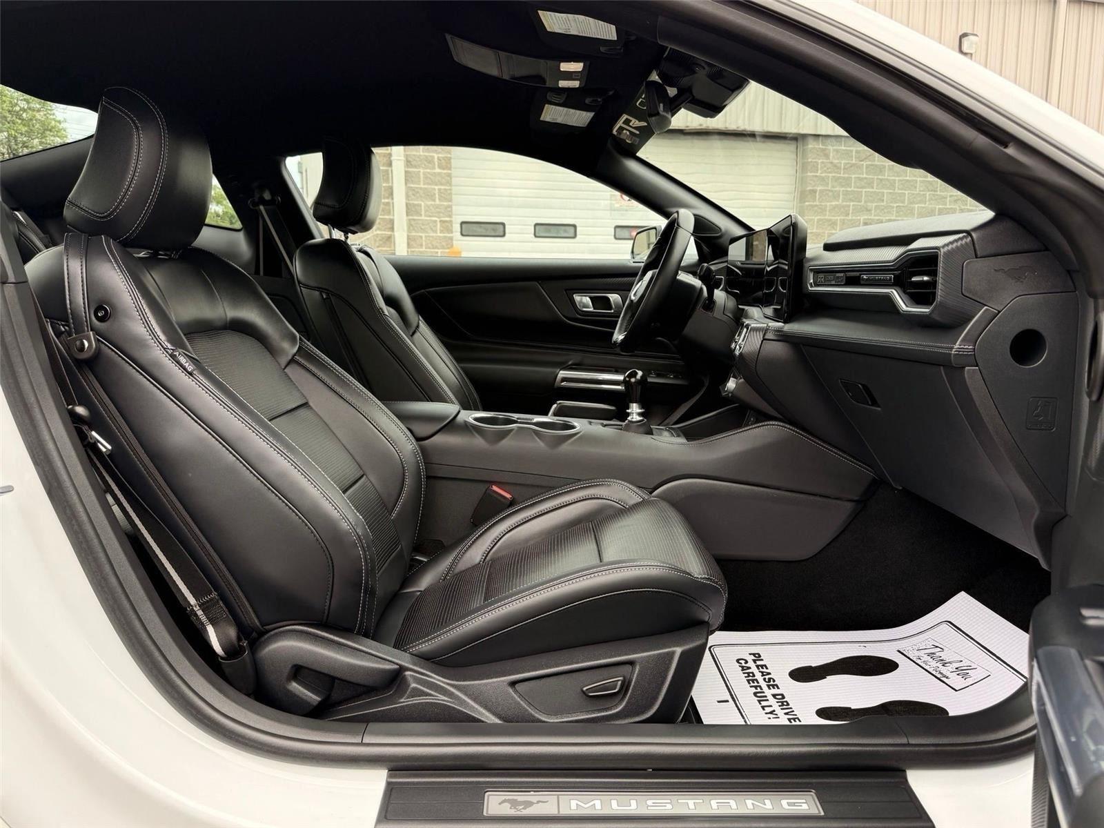 Ford Mustang GT Premium Coupe 2025