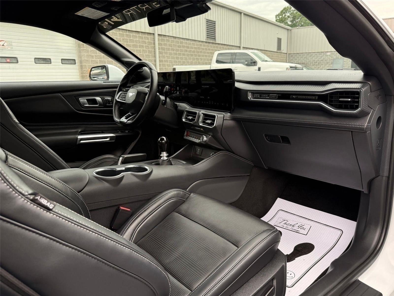 Ford Mustang GT Premium Coupe 2025