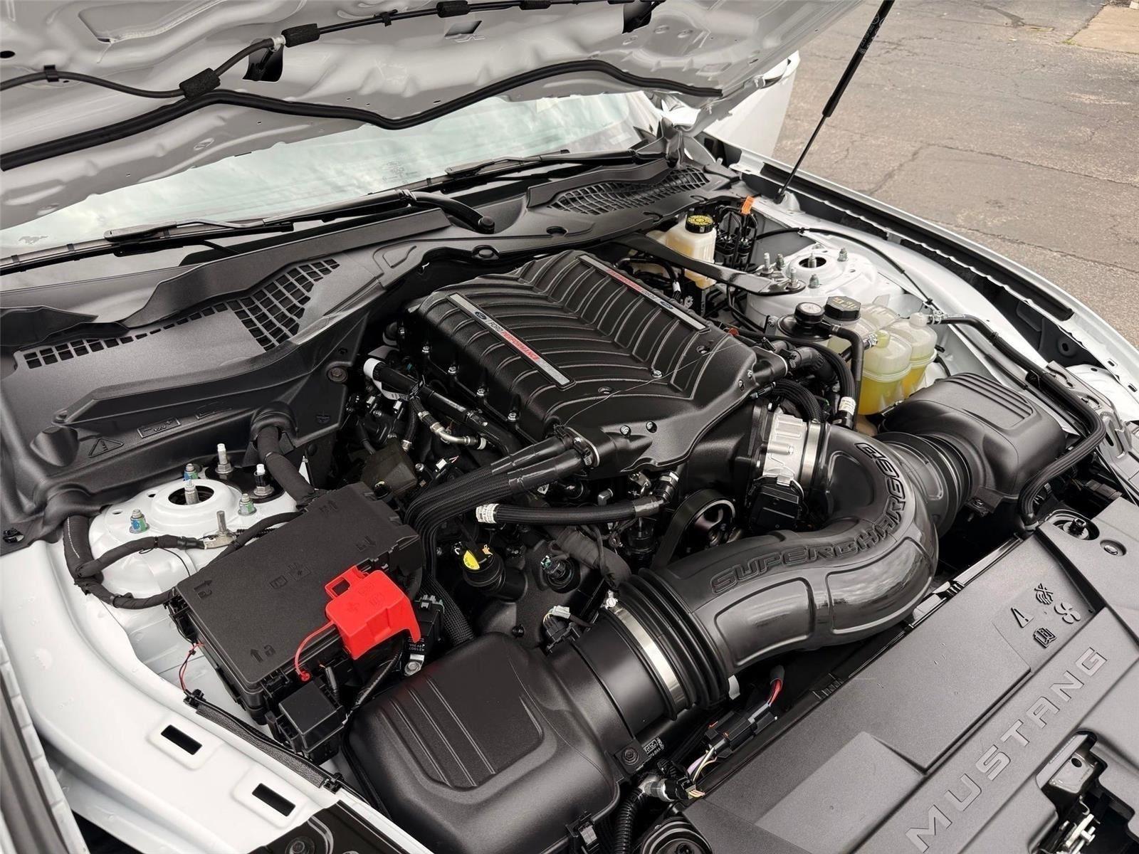 Ford Mustang GT Premium Coupe 2025