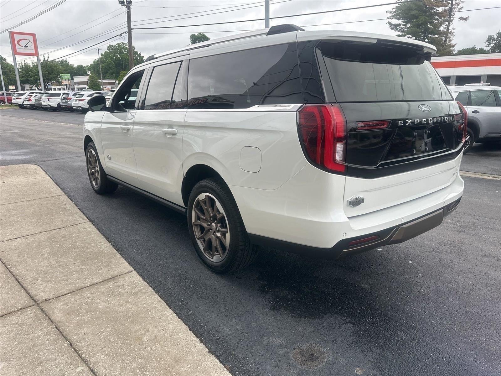Ford Expedition MAX King Ranch 4WD 2026