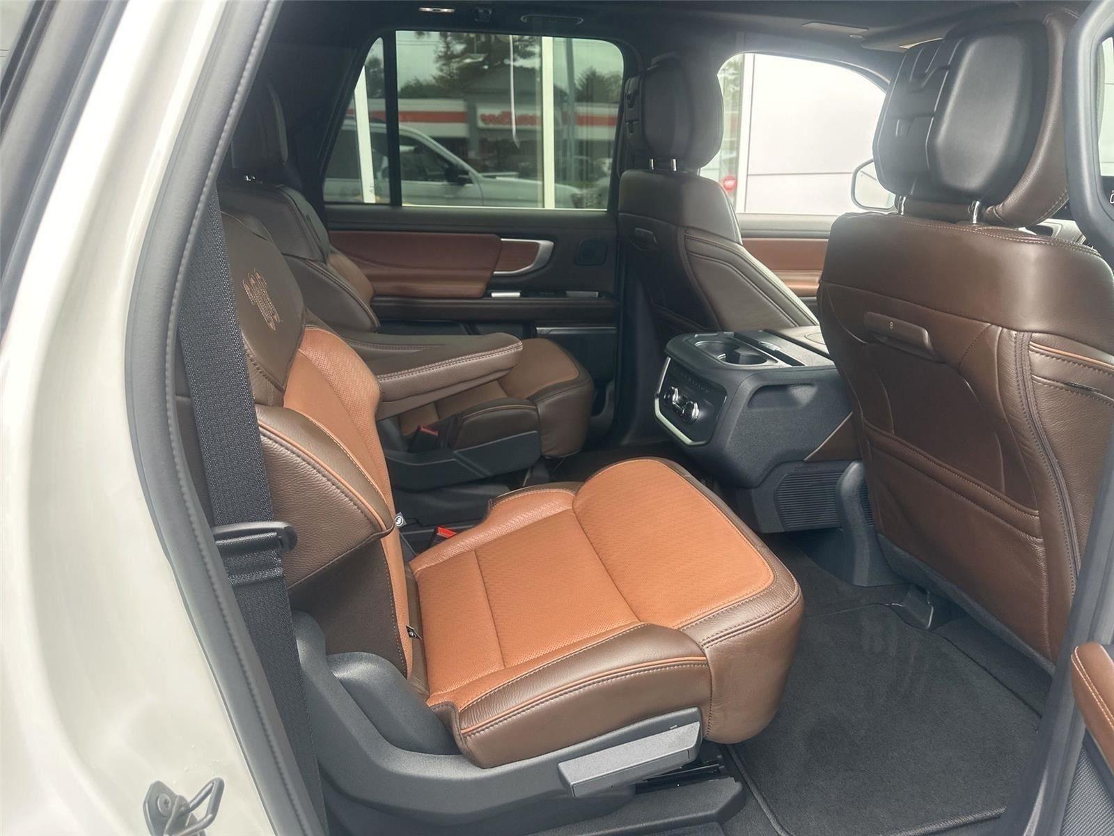 Ford Expedition MAX King Ranch 4WD 2026