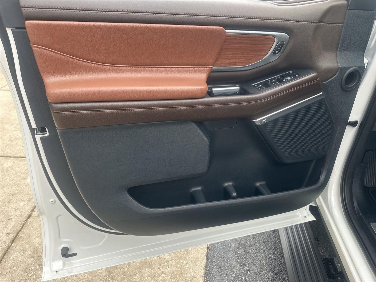 Ford Expedition MAX King Ranch 4WD 2026