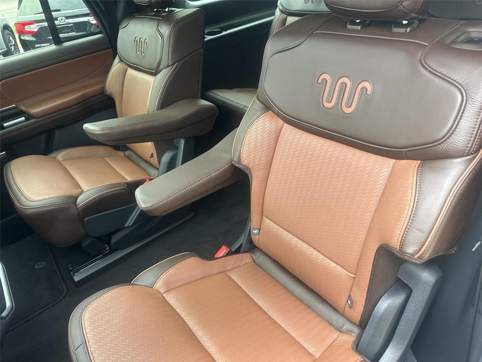 Ford Expedition MAX King Ranch 4WD 2026