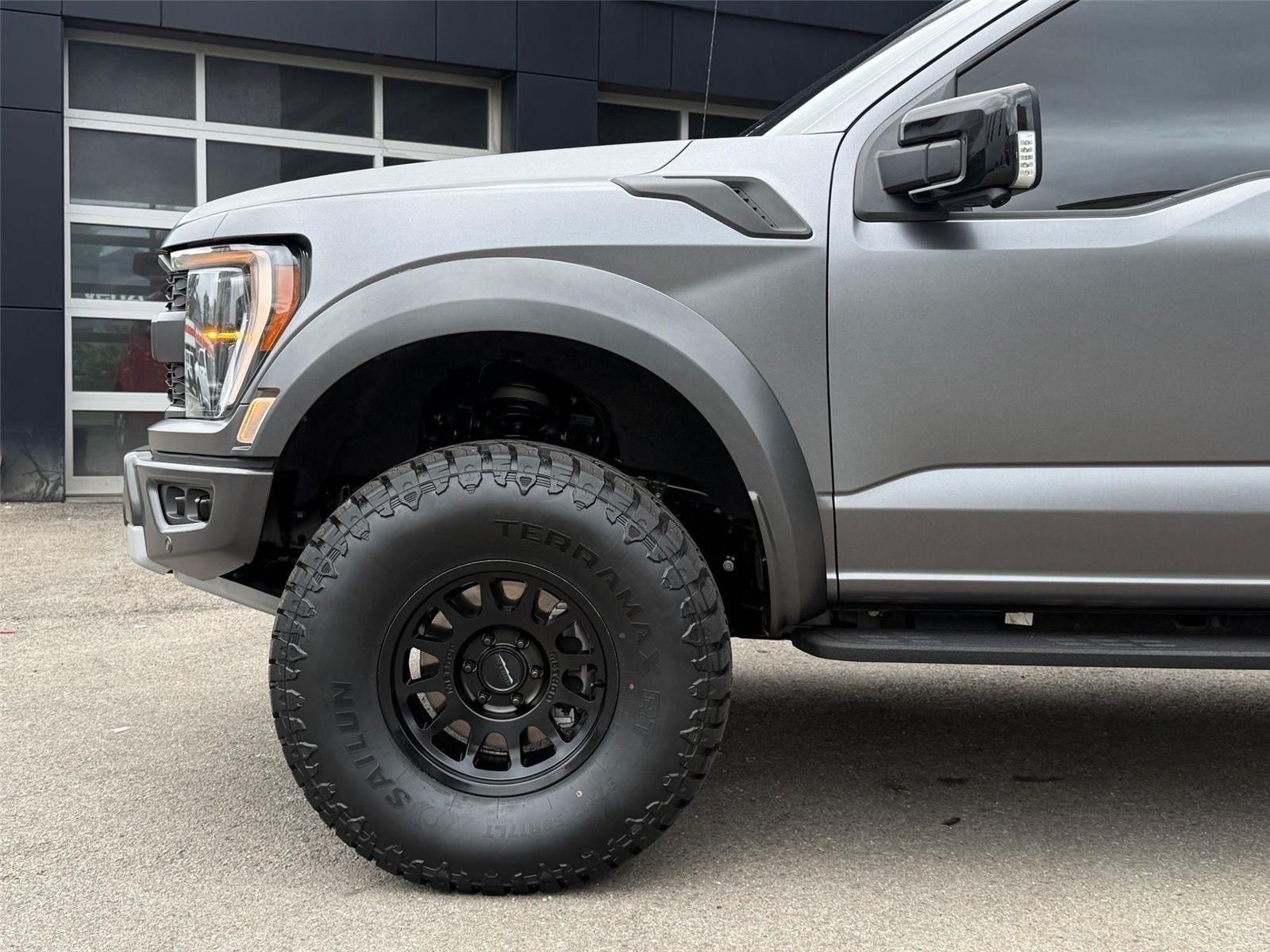 Ford F-150 Raptor SuperCrew 4WD 2021