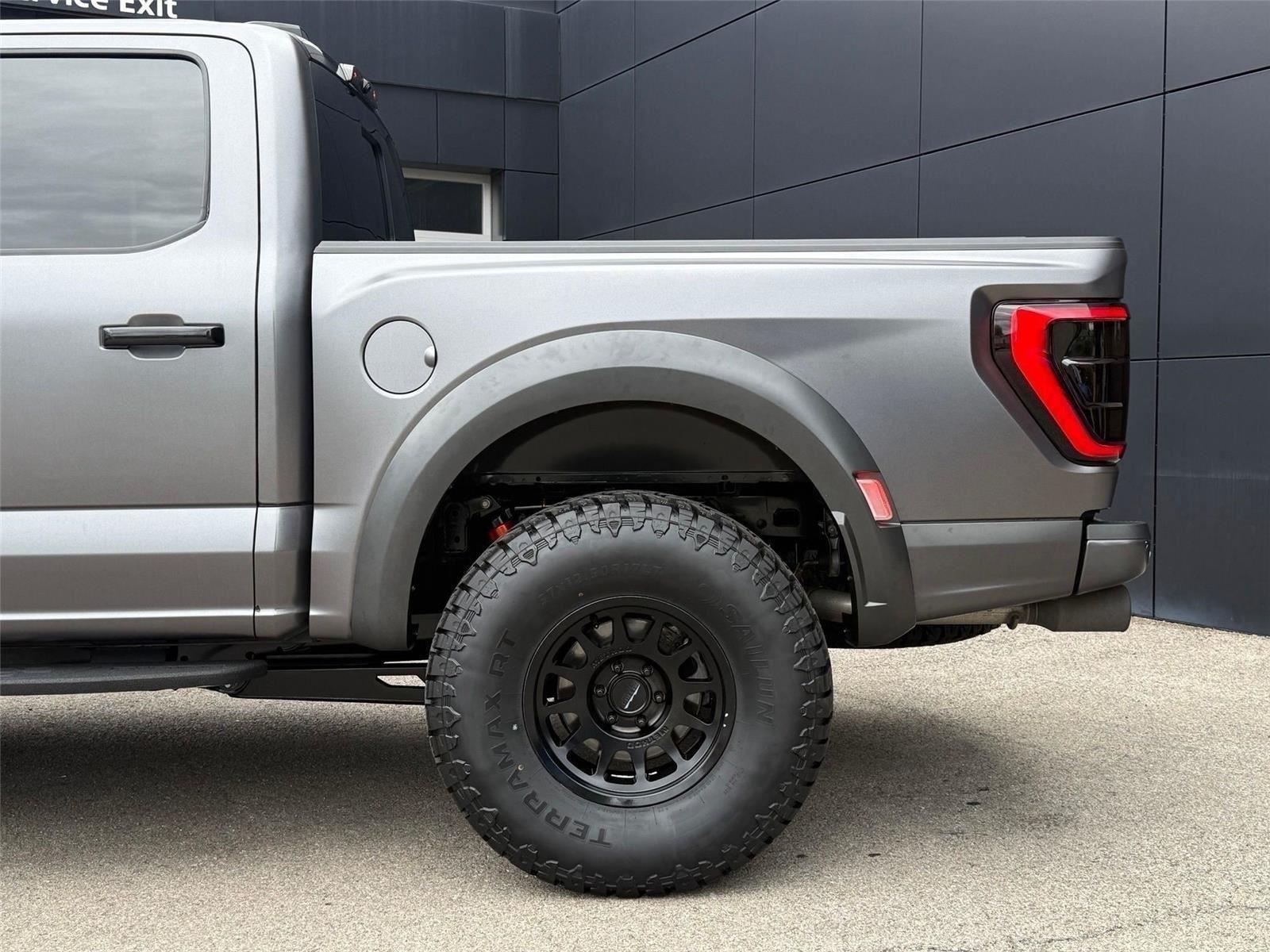 Ford F-150 Raptor SuperCrew 4WD 2021