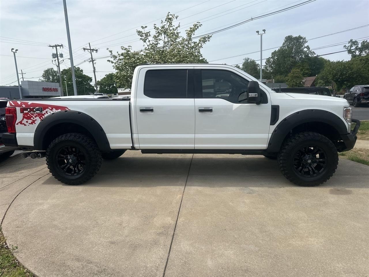 Ford F-250 SD XL Crew Cab 4WD 2022