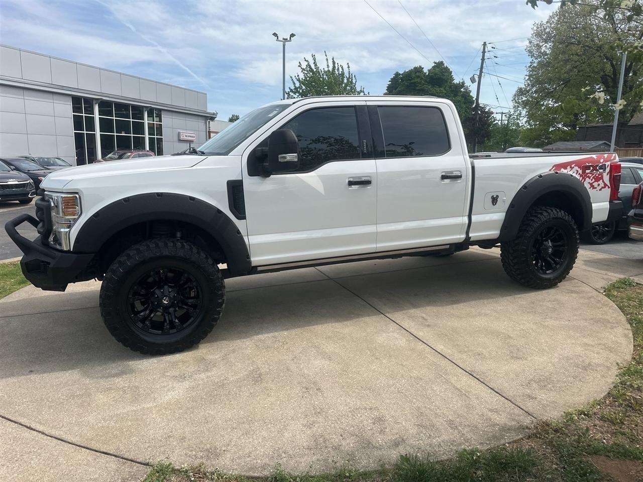Ford F-250 SD XL Crew Cab 4WD 2022