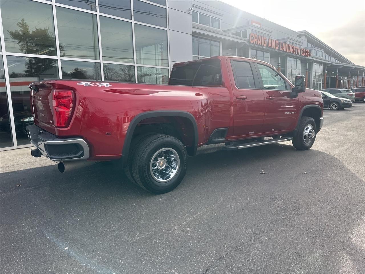 Chevrolet Silverado 3500HD LT Double Cab 4WD 2024