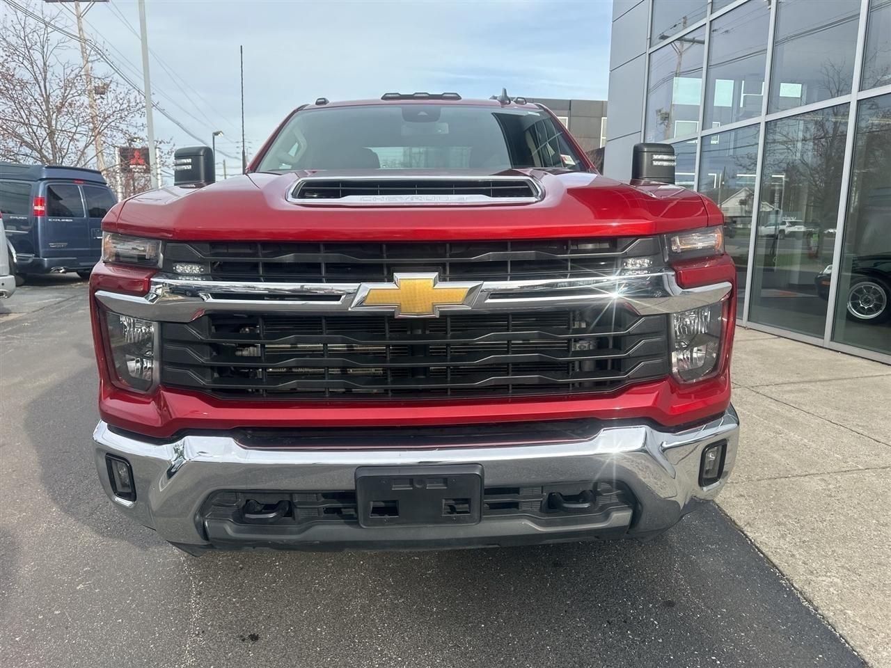 Chevrolet Silverado 3500HD LT Double Cab 4WD 2024