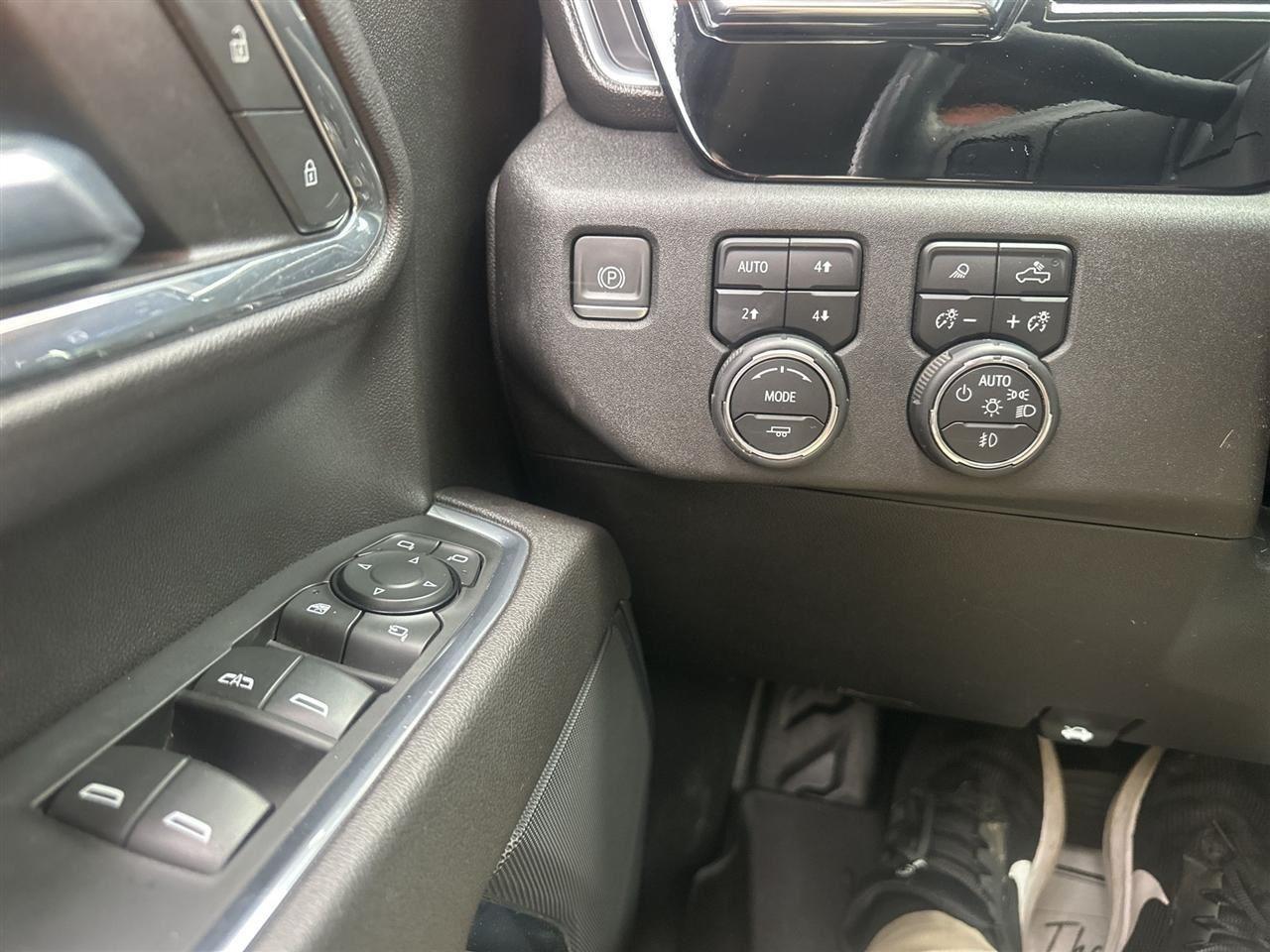 Chevrolet Silverado 3500HD LT Double Cab 4WD 2024