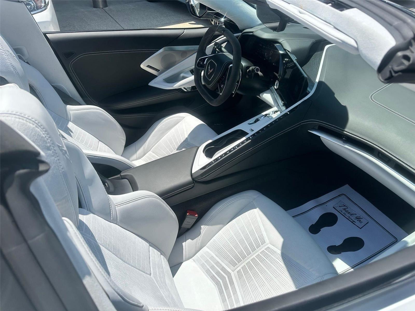Chevrolet Corvette 3LT Convertible 2024