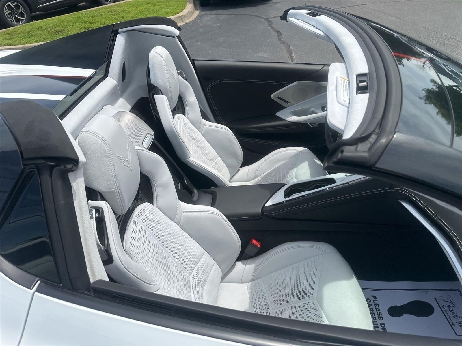 Chevrolet Corvette 3LT Convertible 2024