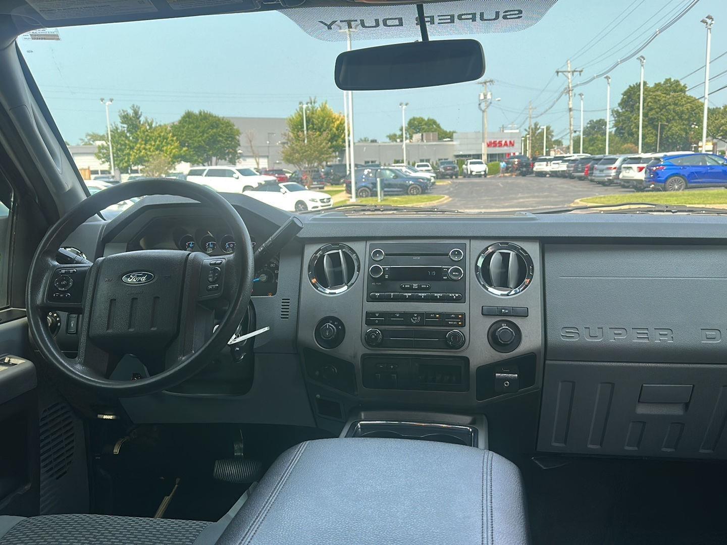 Ford F-350 SD XLT Crew Cab 4WD 2012