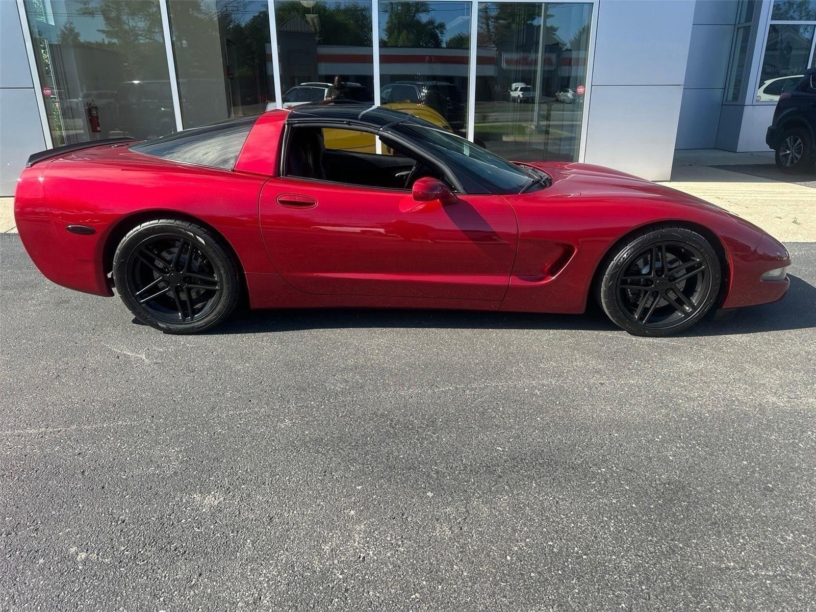 Chevrolet Corvette Coupe 2004