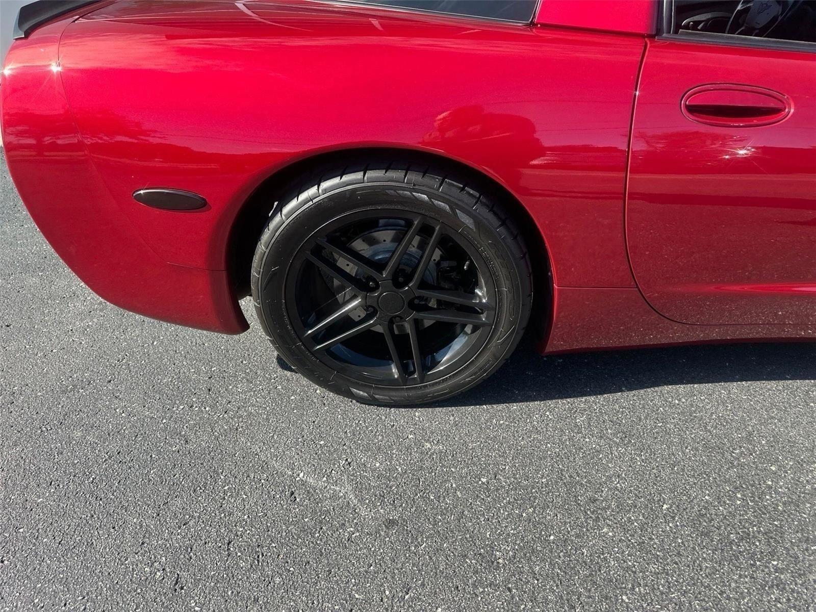 Chevrolet Corvette Coupe 2004
