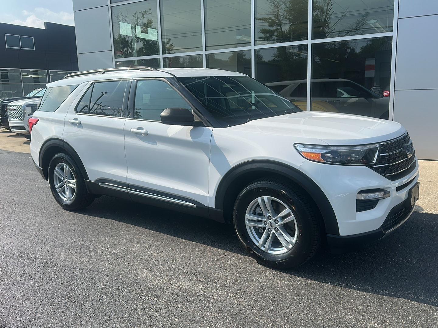 Ford Explorer XLT 2023