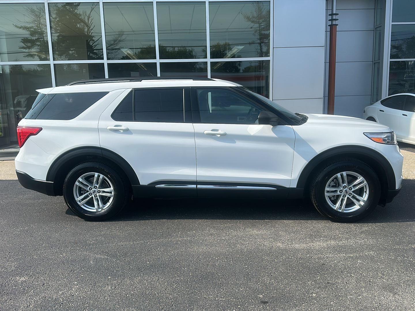 Ford Explorer XLT 2023