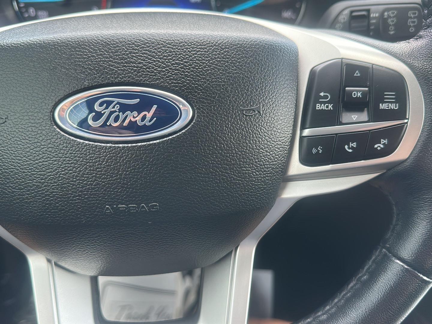 Ford Explorer XLT 2023