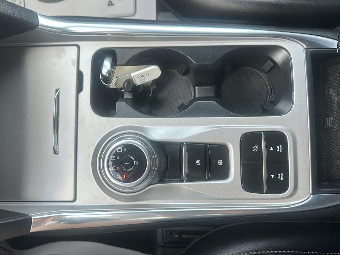 Ford Explorer XLT 2023