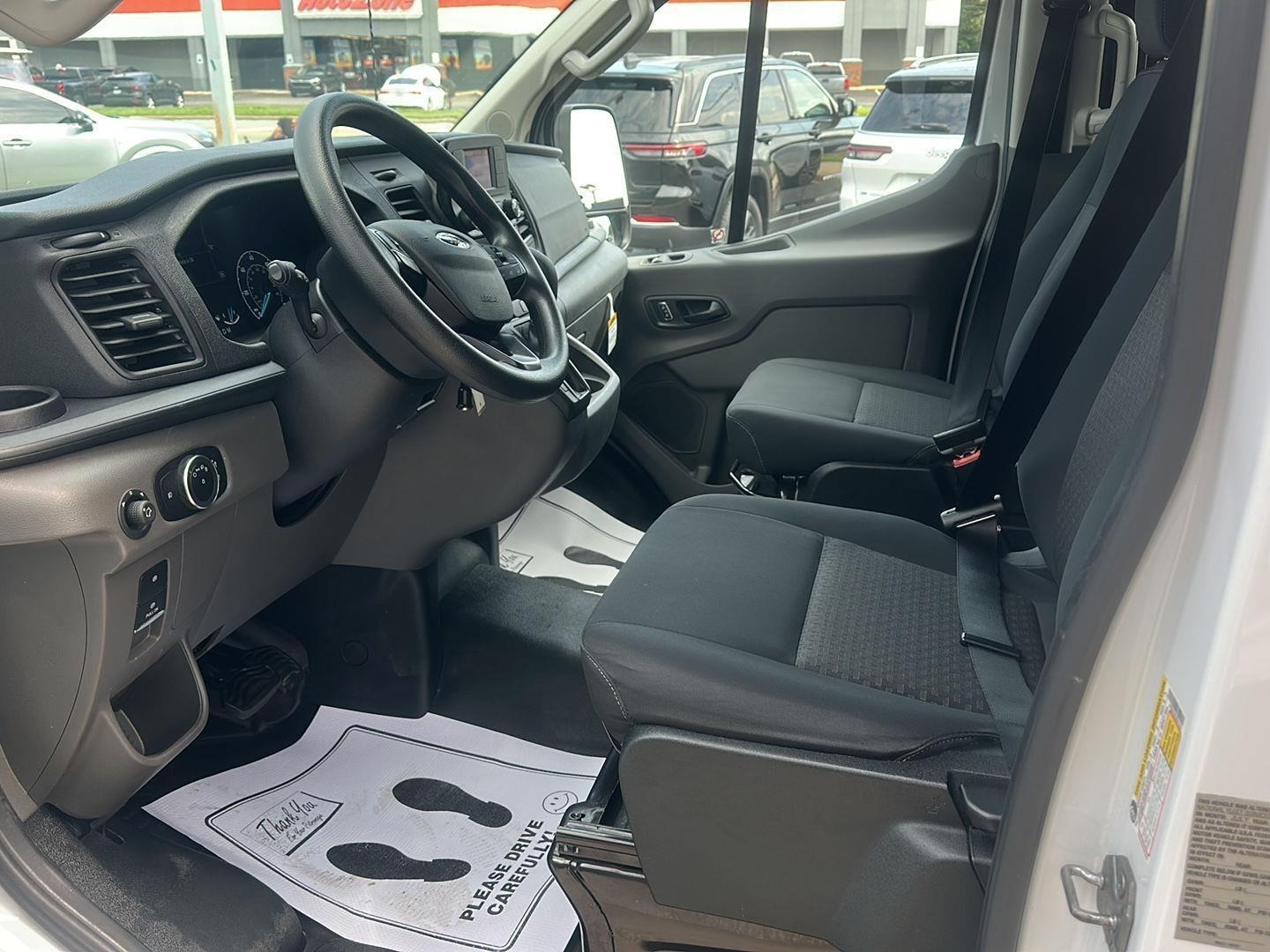Ford Transit 250 Van 2025