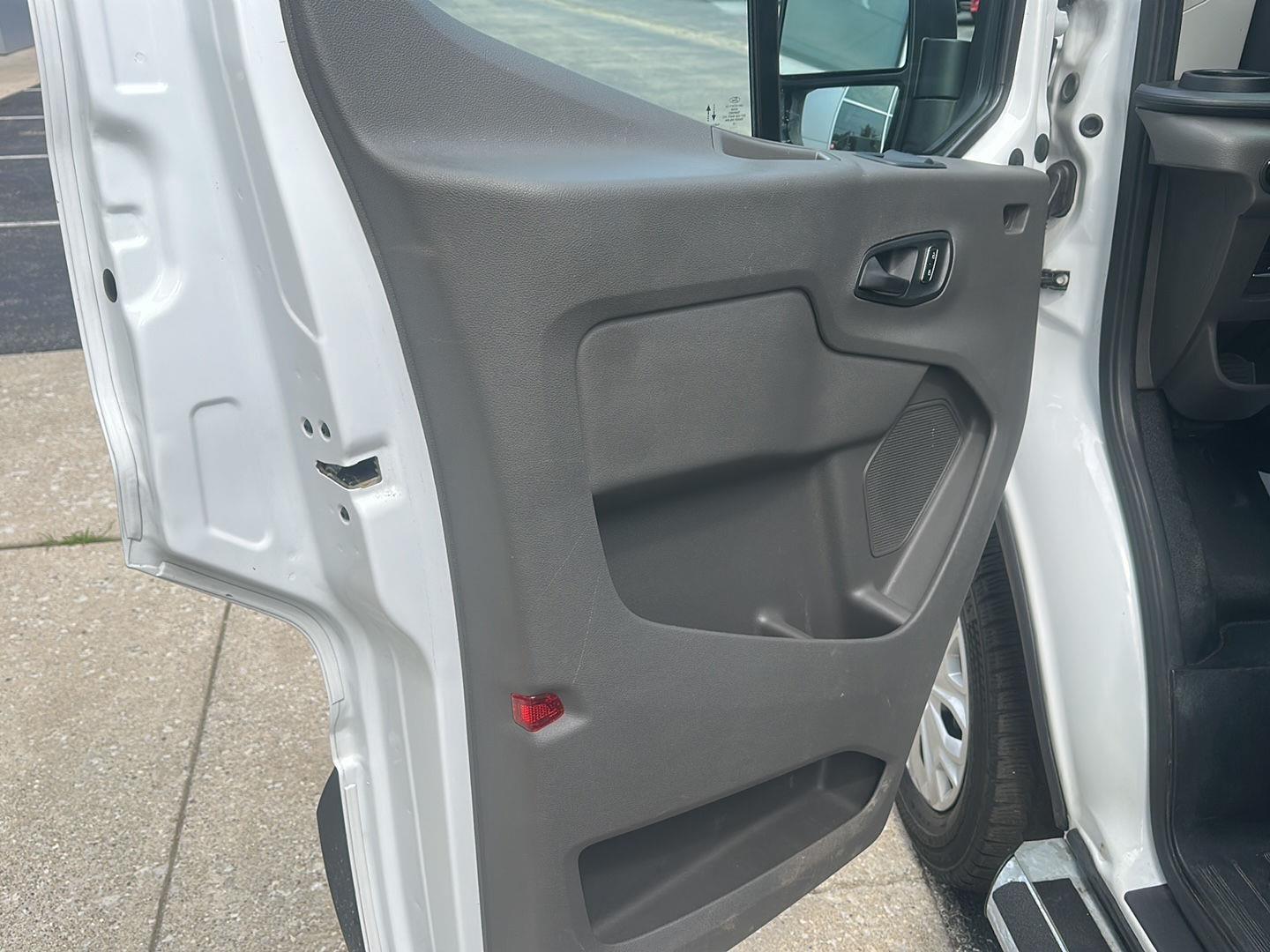 Ford Transit 250 Van 2025