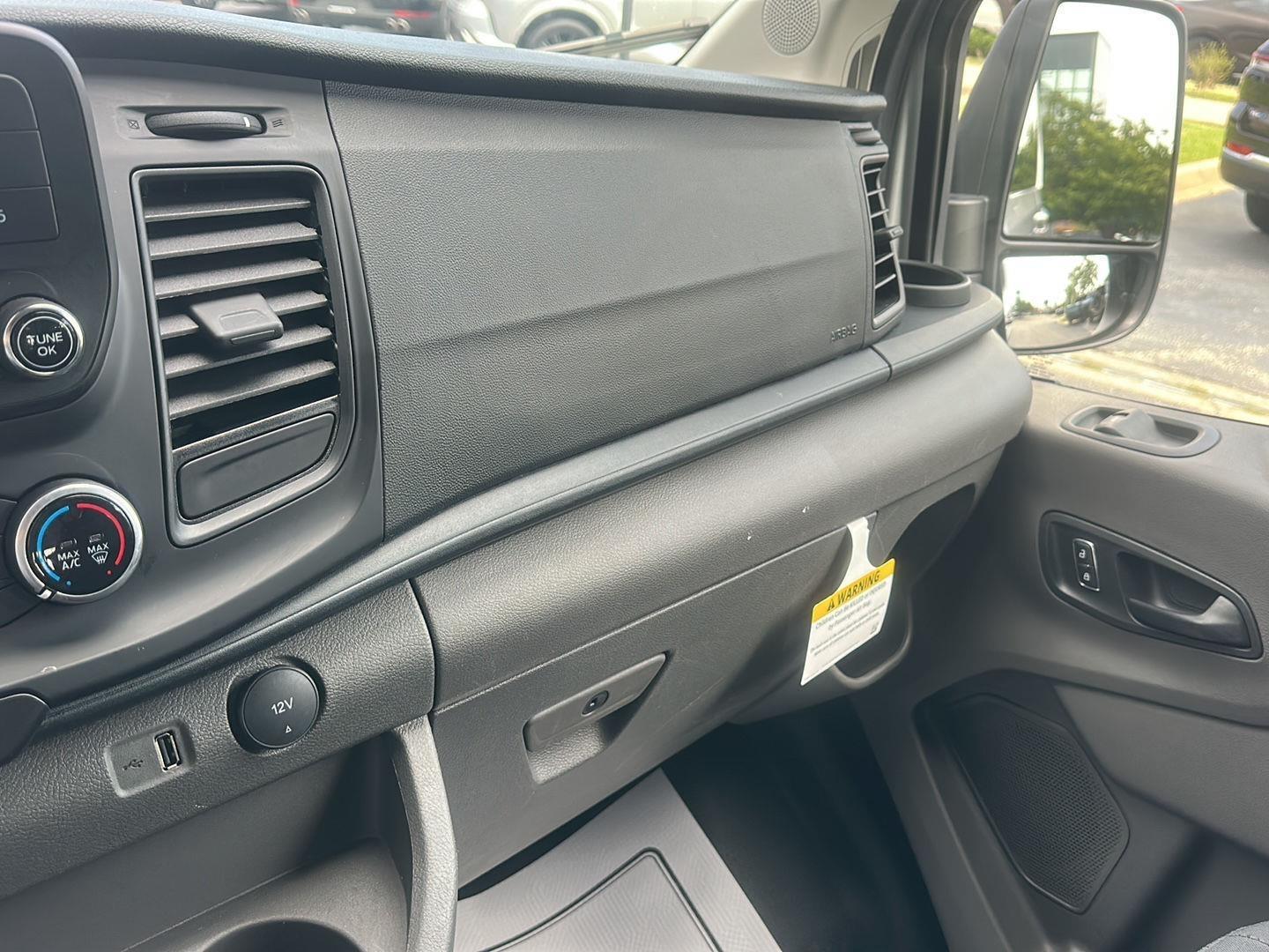 Ford Transit 250 Van 2025