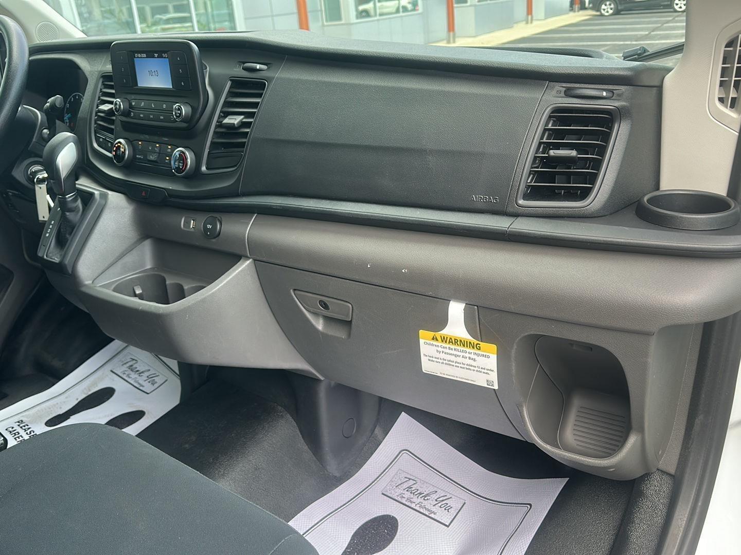 Ford Transit 250 Van 2025
