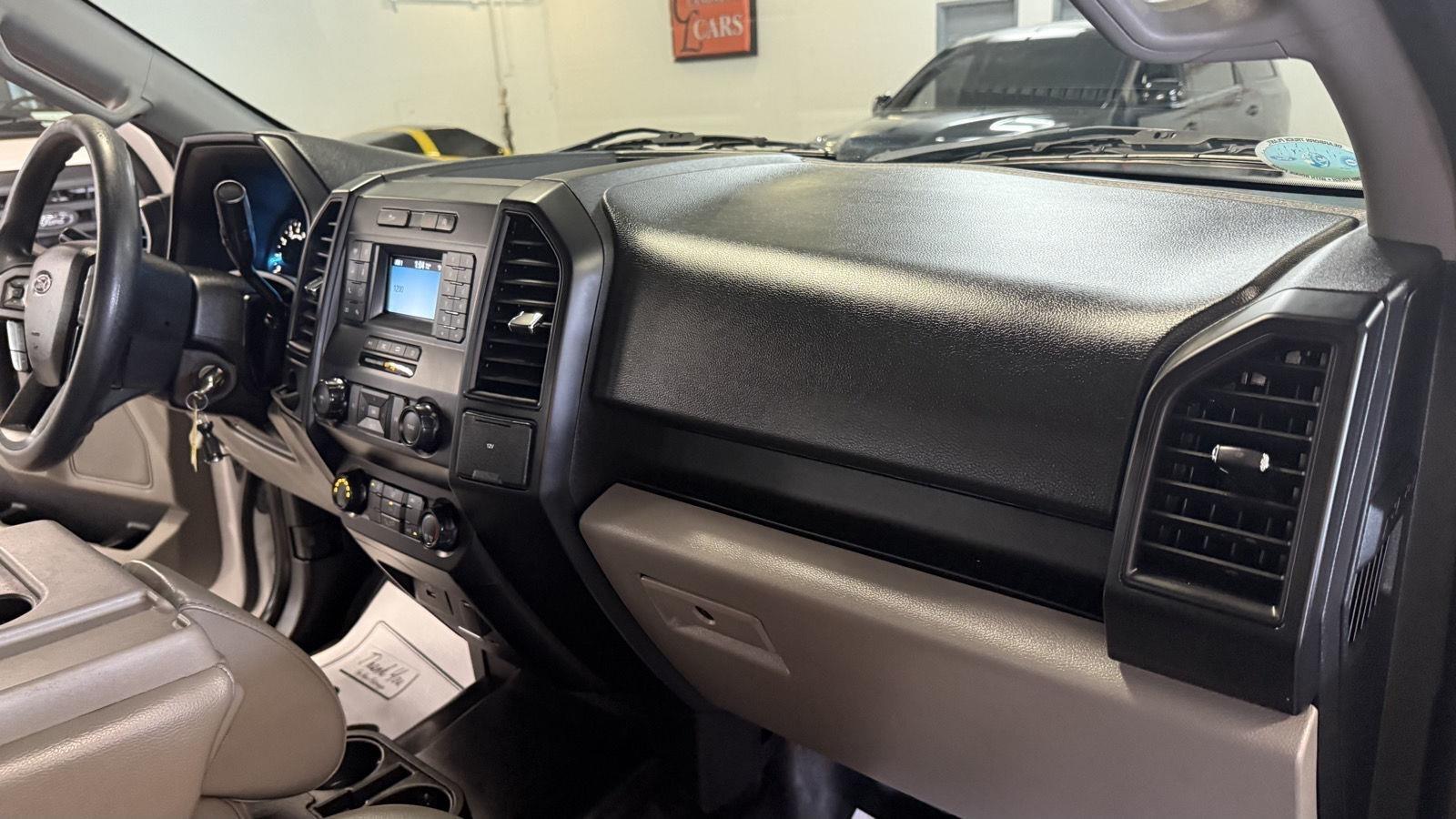 Ford F-150 XL SuperCab 8-ft. 2WD 2018